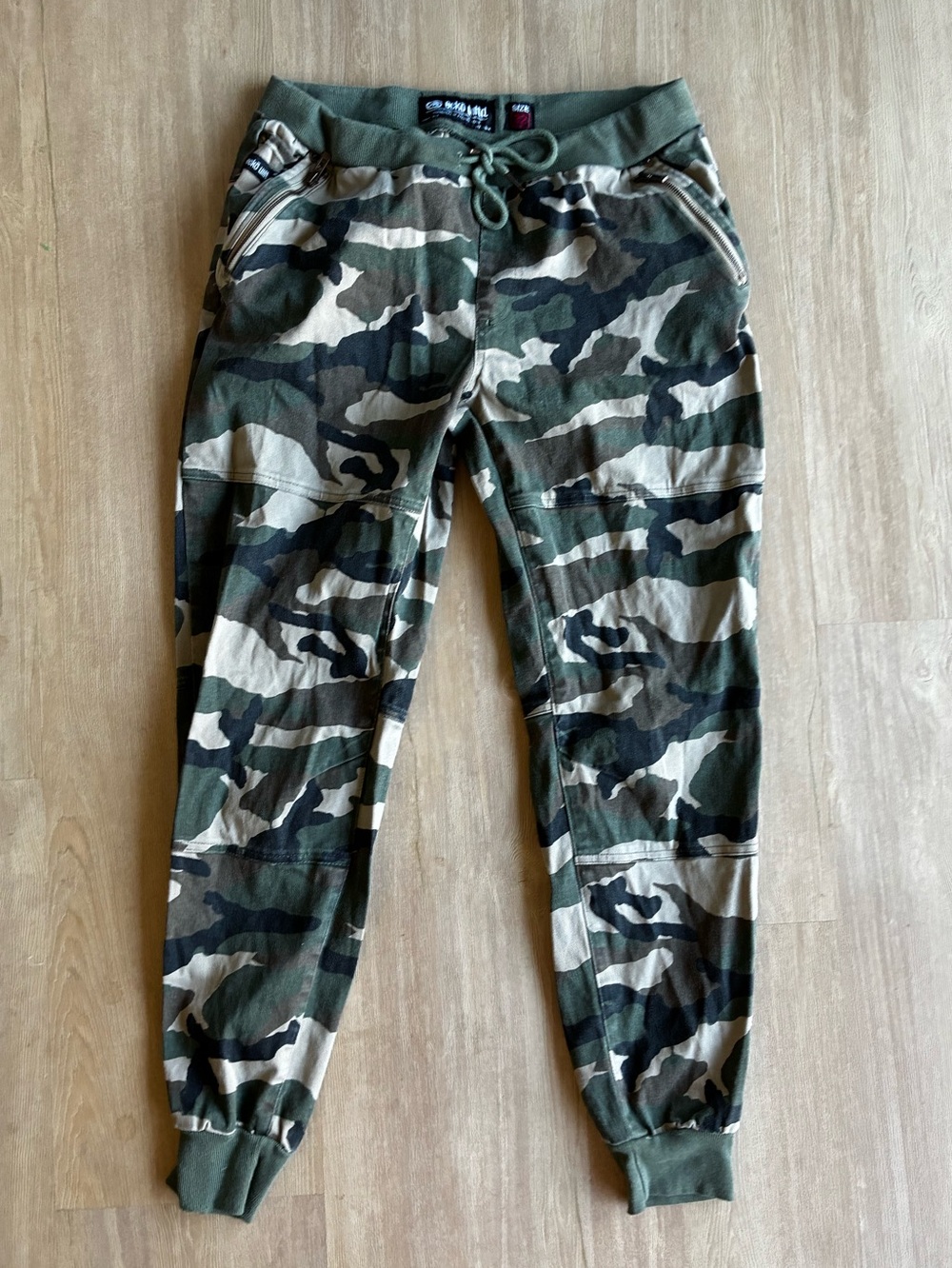 ECKO UNLIMITED MEN'S GREEN CAMO JOGGER MOTO PANT